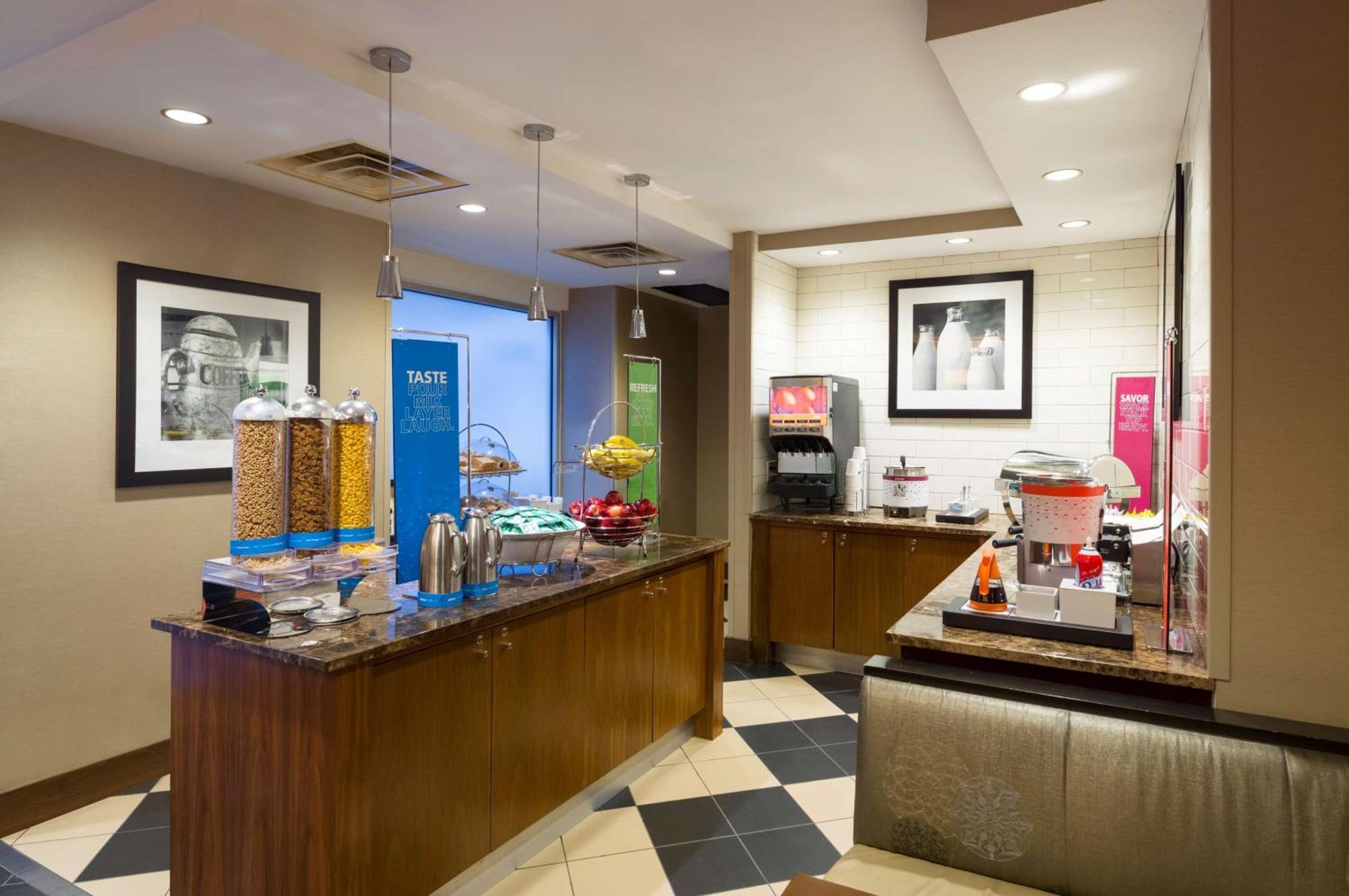 Hampton Inn Manhattan Chelsea Nova Iorque Exterior foto
